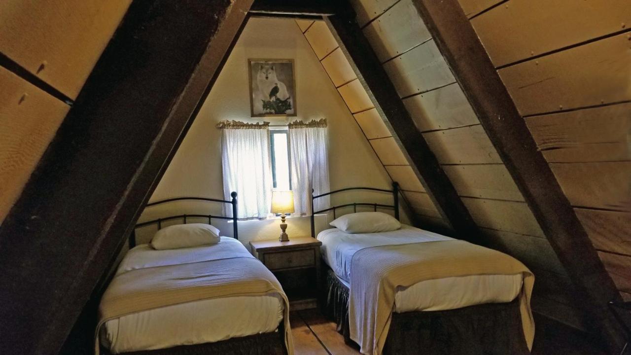Hotel Cabins On Strawberry Hill Pine Exteriér fotografie